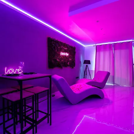 In Jacuzzi Privé Jardin *