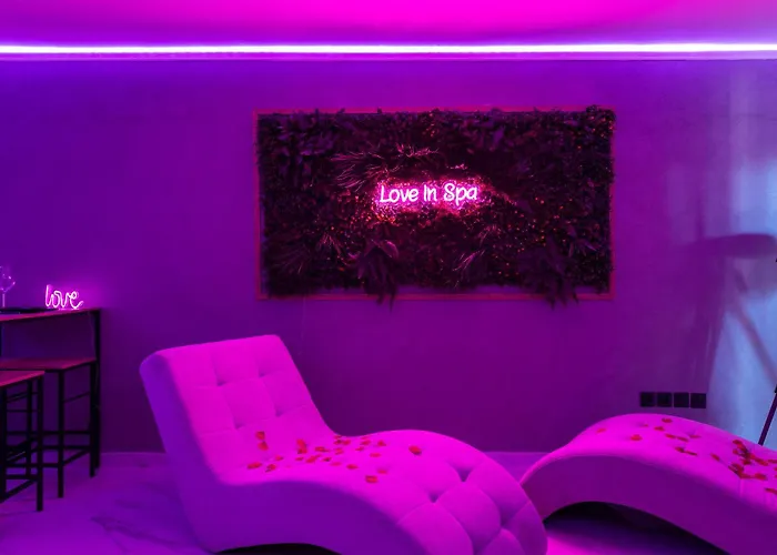 In Jacuzzi Prive Jardin דירה Escalquens